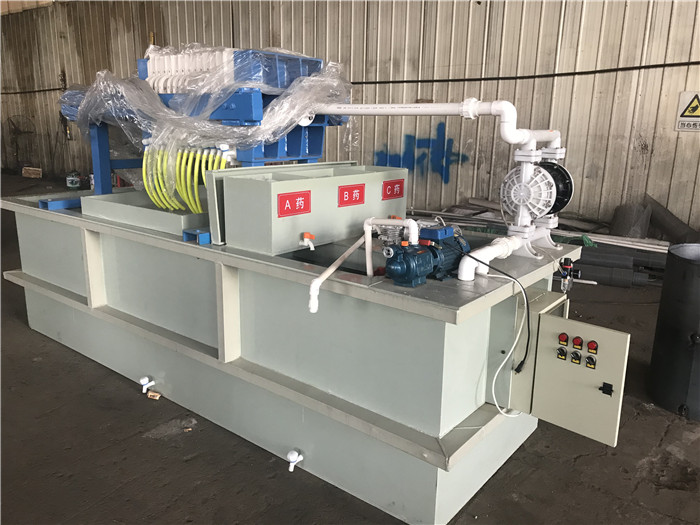 5c249d6761dc0.jpg webwxgetmsgimg (1).jpg